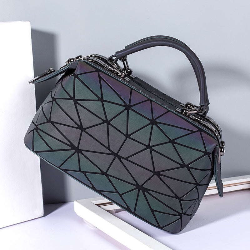 Women's Luminous Boston Geometric Trend Diamond Quilted Bags