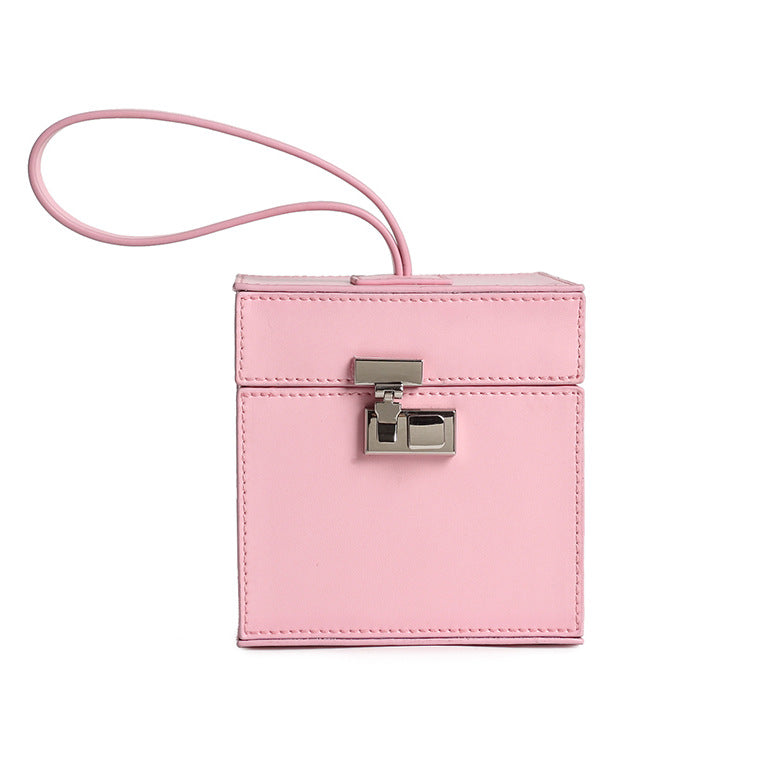 Fashionable Retro Banquet Mini Niche Portable Handbags