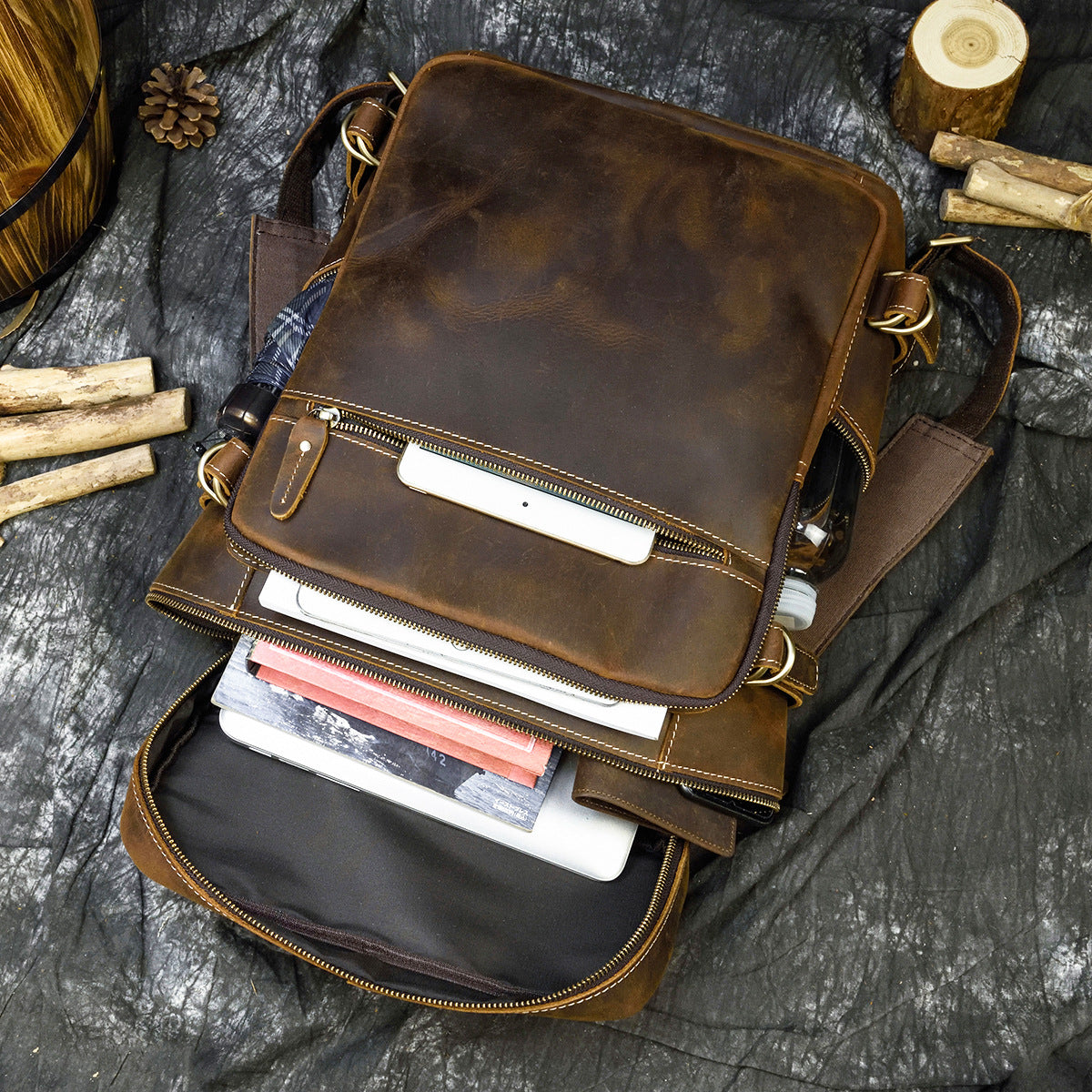 Men's Leather Vintage Crazy Horse Cylinder First Backpacks