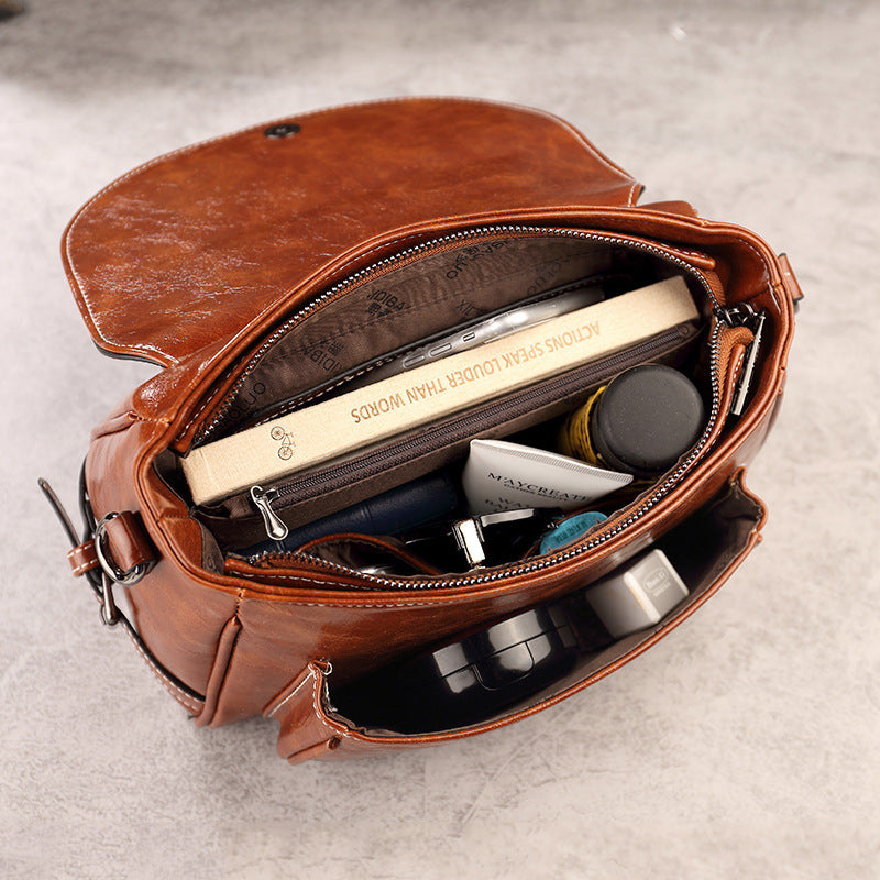 Women's Paul Retro Fashion Underarm Portable Large Handbags