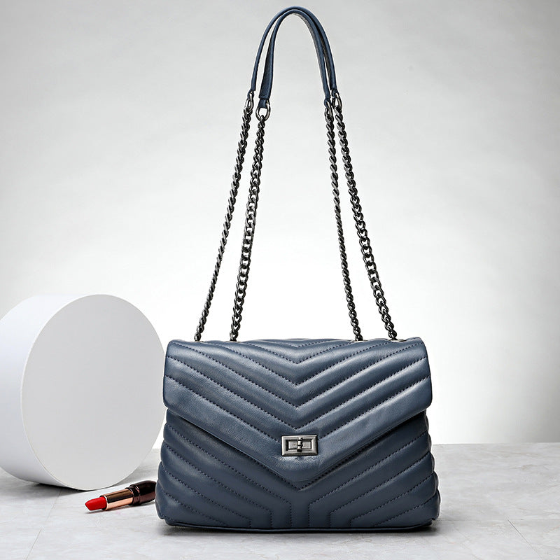 Women's Direct Wholesale Fashion All Sheepskin Fan Shoulder Bags
