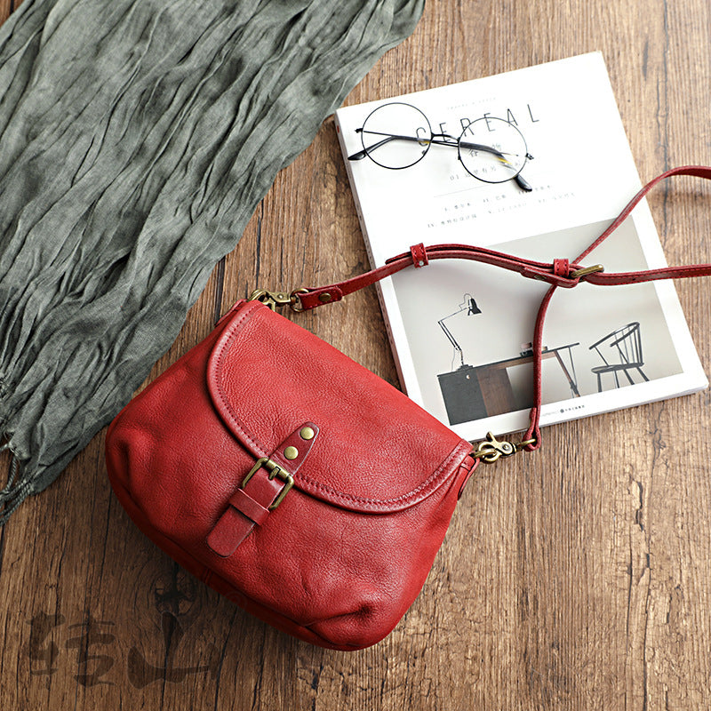 Women's Retro Artistic Handmade Vegetable Tanned Leather Crossbody Bags