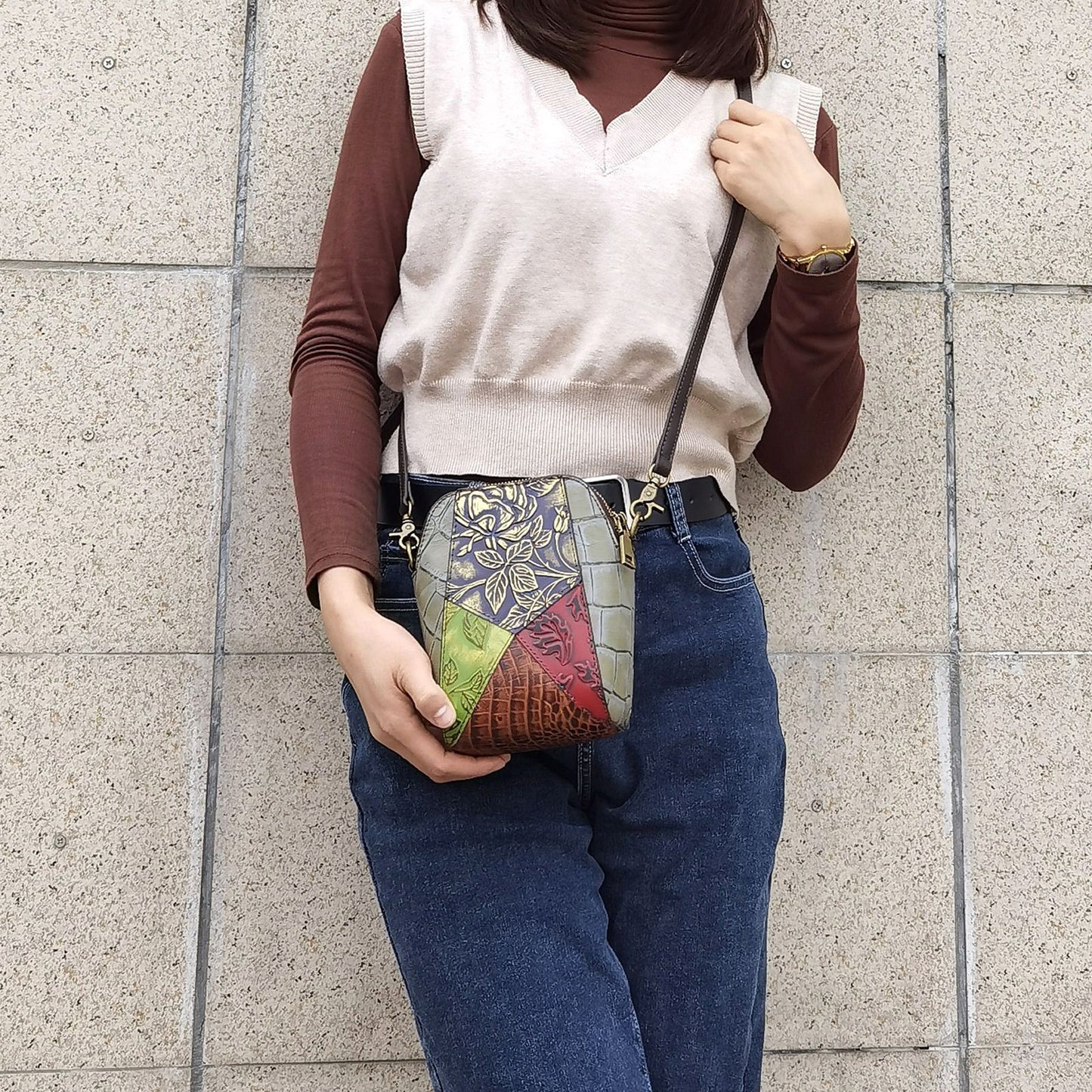 Women's Ethnic Style Mobile Mini Top Layer Shoulder Bags