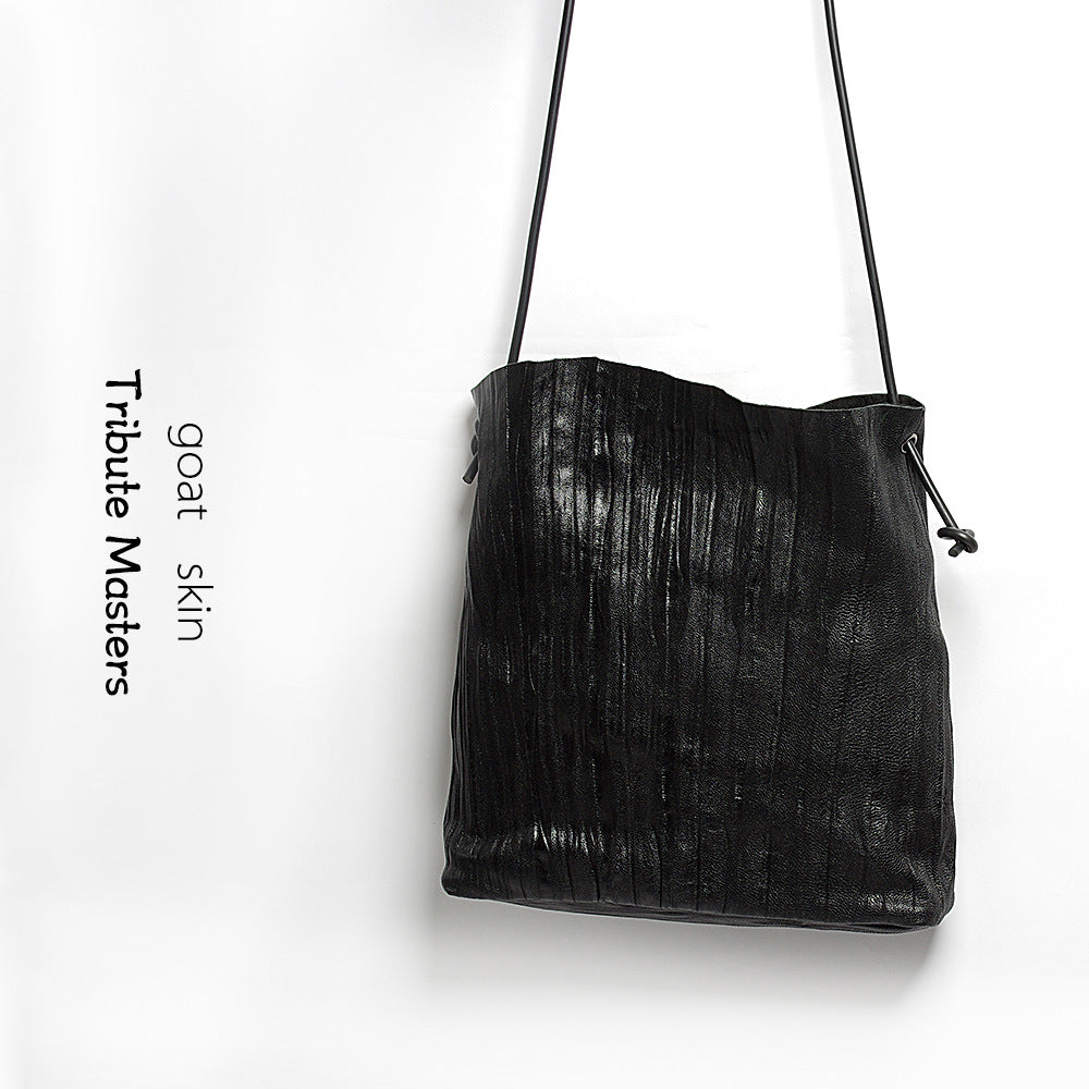 Women's Niche Personality Pleated Sheepskin Vintage Black Crossbody Bags