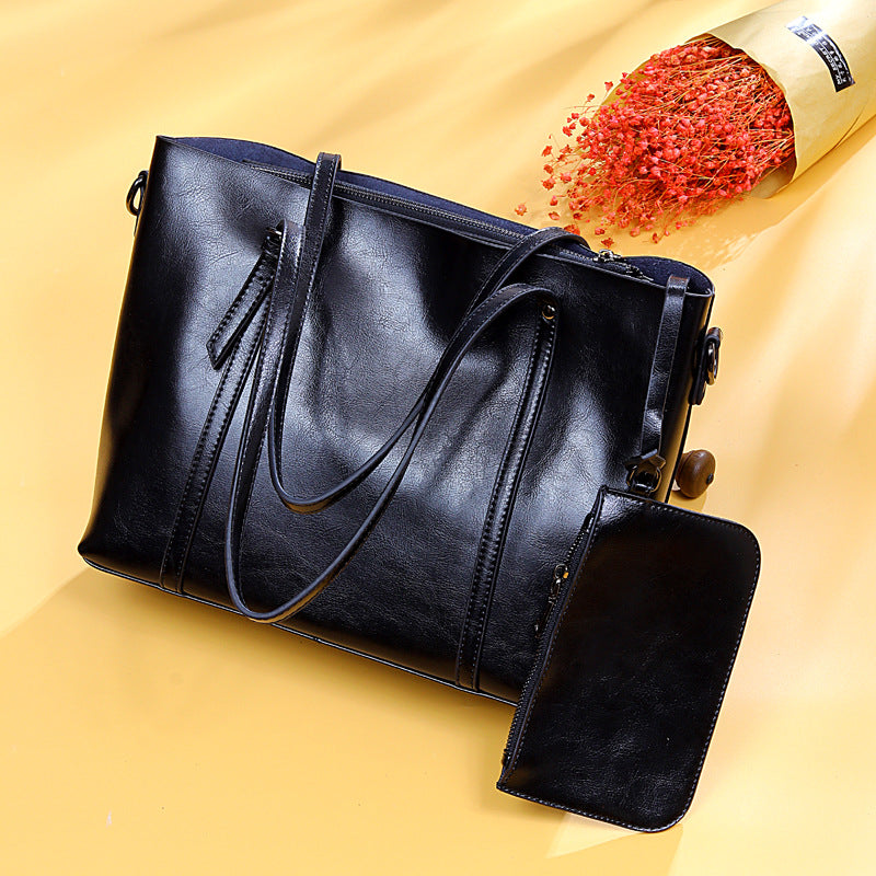 Women's Autumn Retro Large Capacity Underarm Soft Surface Handbags