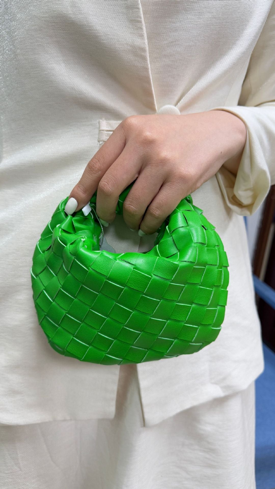 Mini Hand-held Dumpling Hand-woven Cloud Croissant Handbags