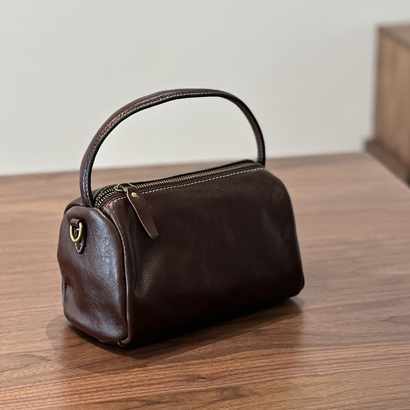 Women's Simple First Layer Vegetable Tanning Personality Handbags