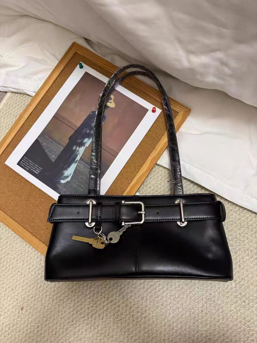 Comfortable Niche High-grade Baguette Retro Underarm Handbags