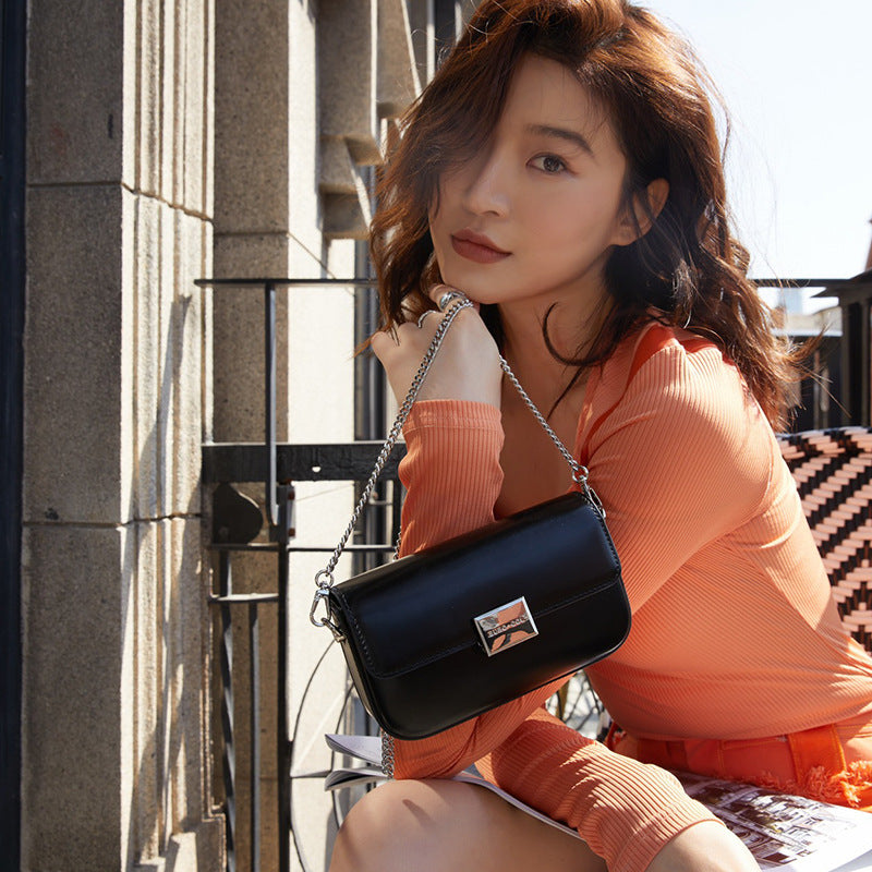 Women's Light Luxury Design Snake Bones Chain Shoulder Bags