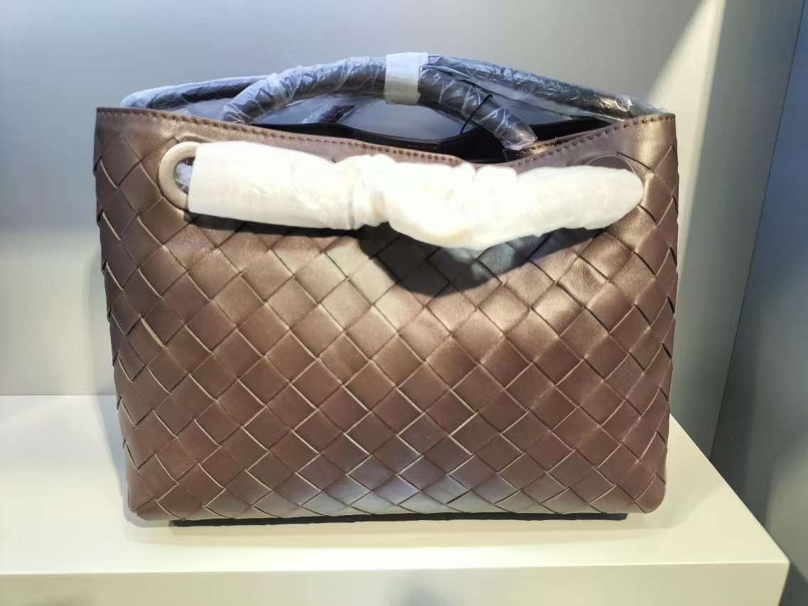Durable Versatile Pretty Authentic Leather Weave Shoulder Bags