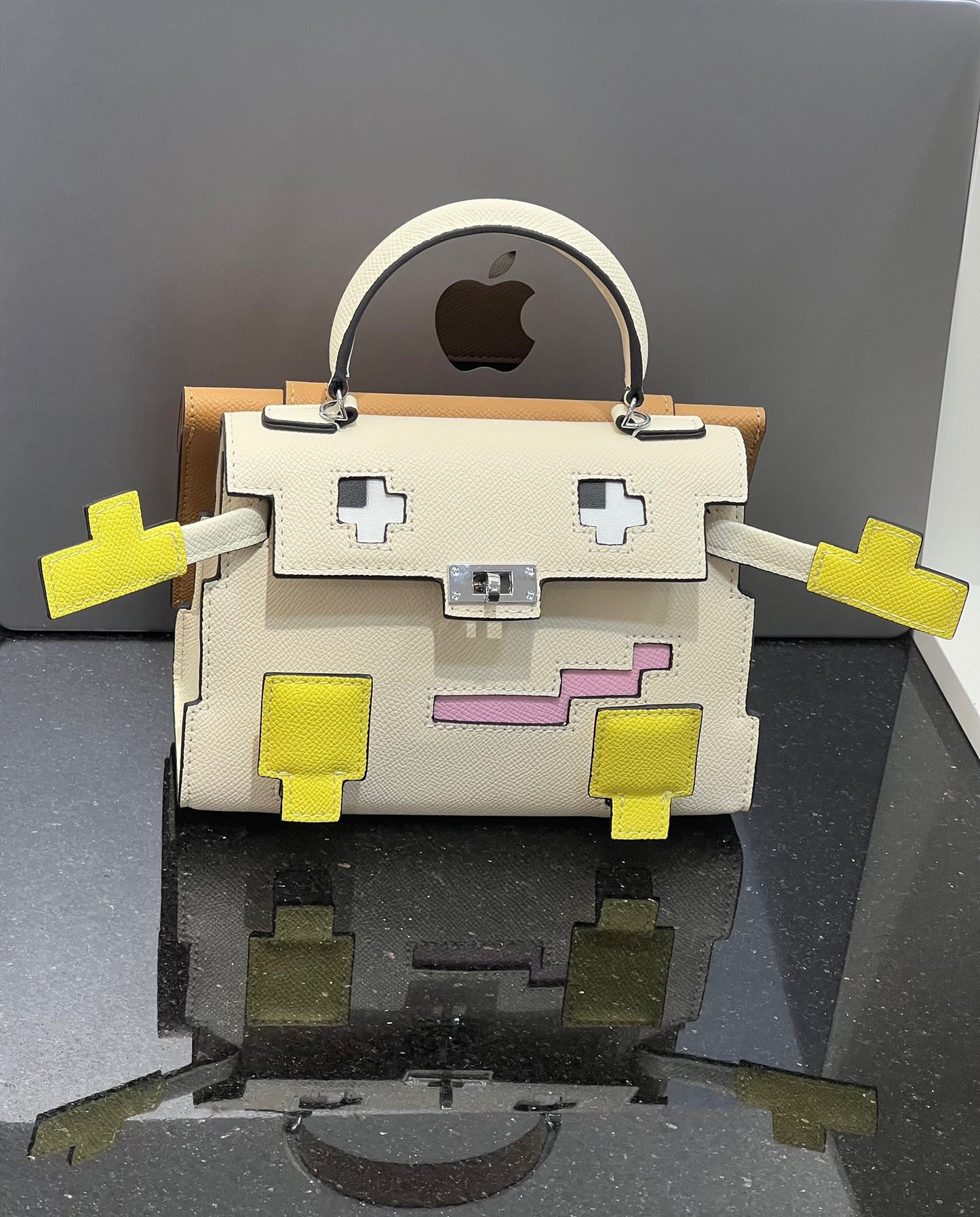 Women's Design Kelly Cute Spoof Little Monster Shoulder Bags