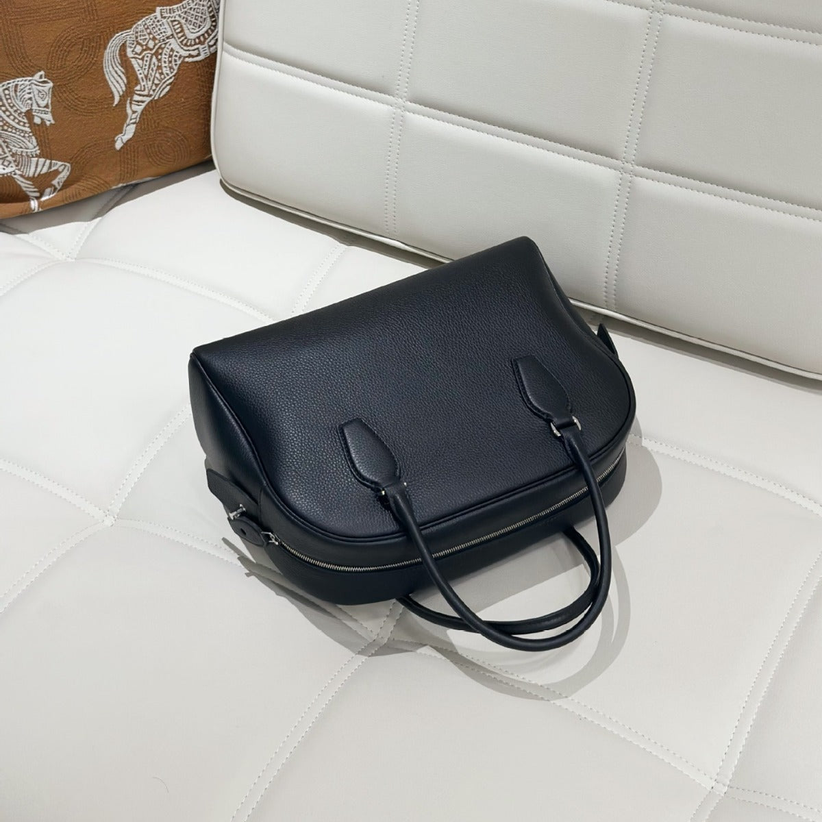Women's Capacity Retro Boston First Layer Imitation Handbags
