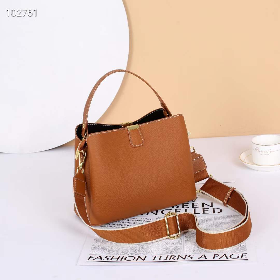 Women's Summer Layer Cowhide Vintage Leather Shoulder Bags