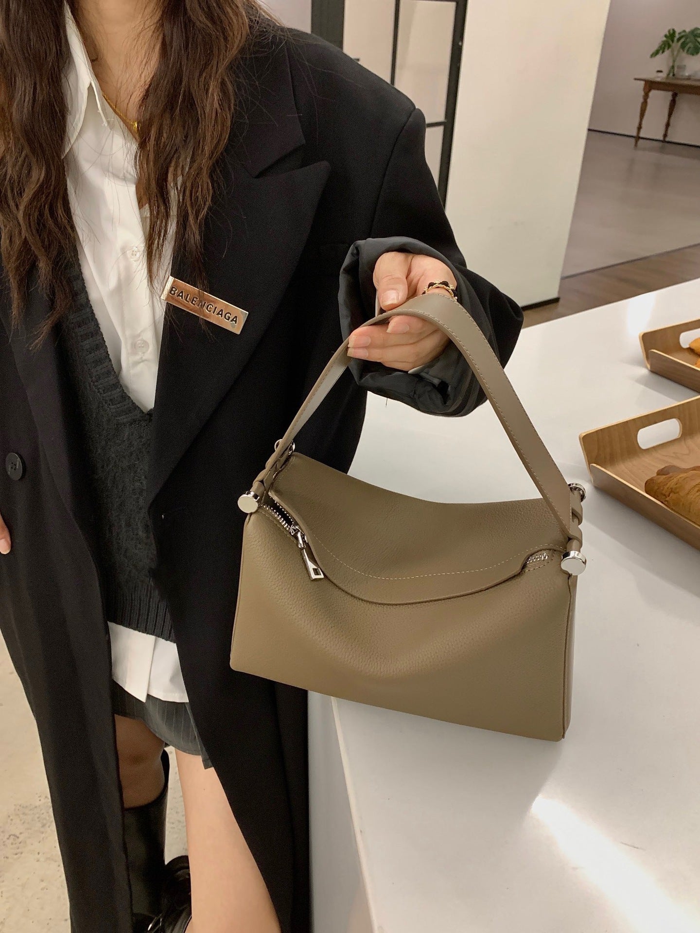 Women's Cowhide Design Boston Pillow Large Capacity Handbags