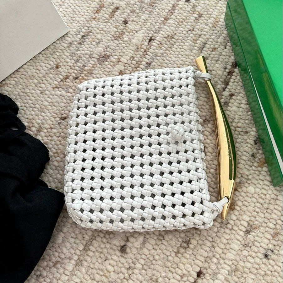 Fashionable Hand-woven Design Contrast Color Female Handbags