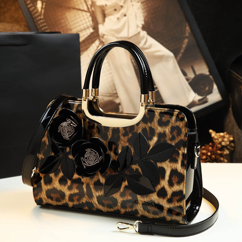 Women's Fashion Flower Elegant Female Embroidered One Handbags