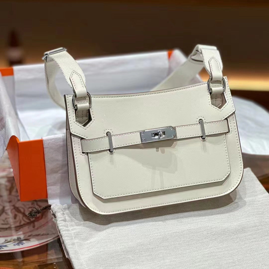 Women's Retro Stylish Saddle High-grade Leather Underarm Shoulder Bags