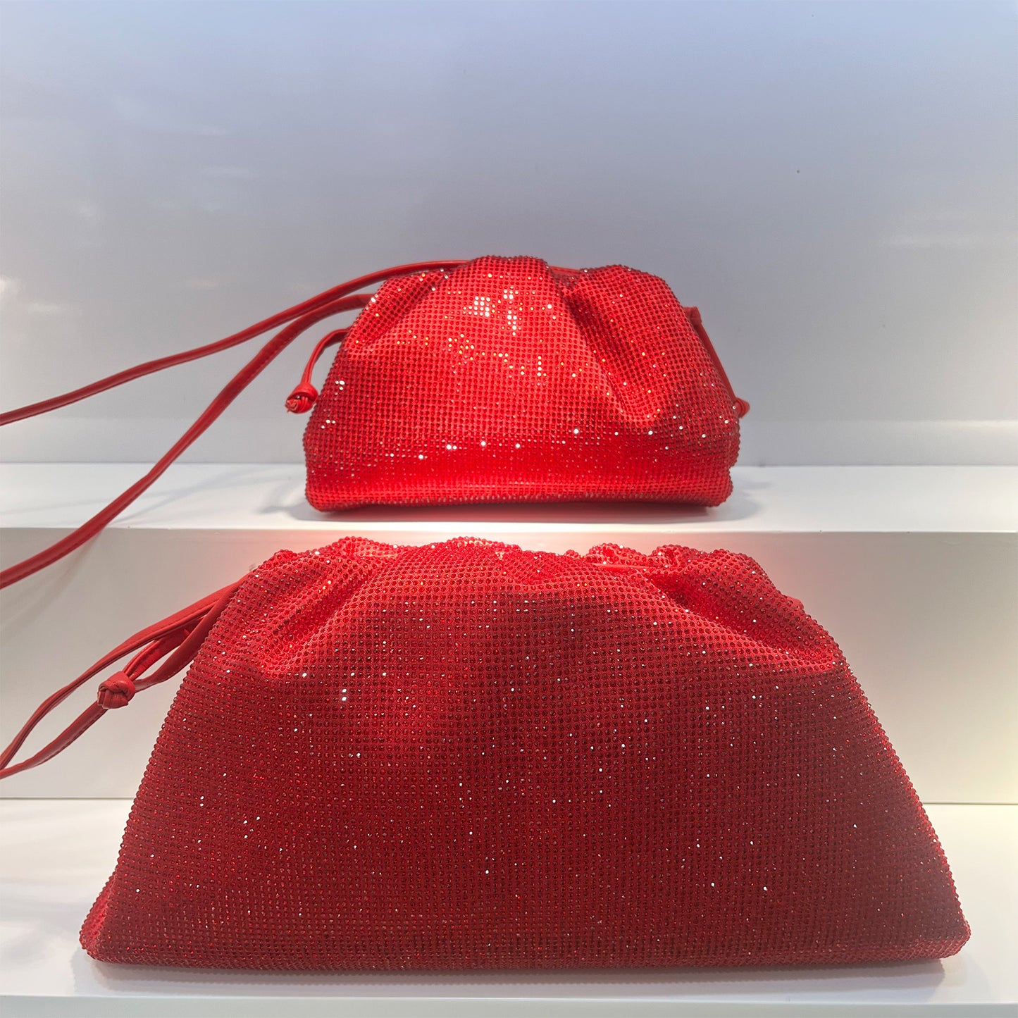 Women's Water Bright Crystal Cloud Fashion Commuter Pleated Crossbody Bags