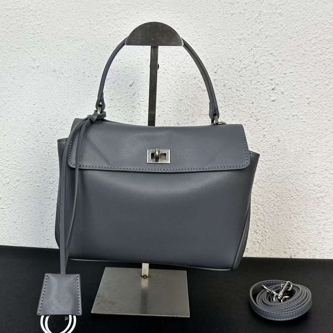 Cowhide Clutch Practical Capacity Large With Lock