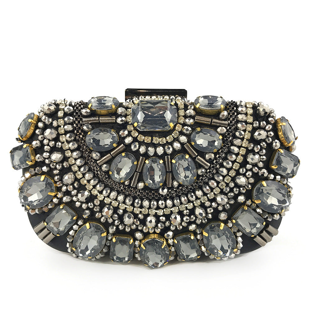 Women's Hand Holding Dinner Pearl Embroidery Fashion Evening Bags