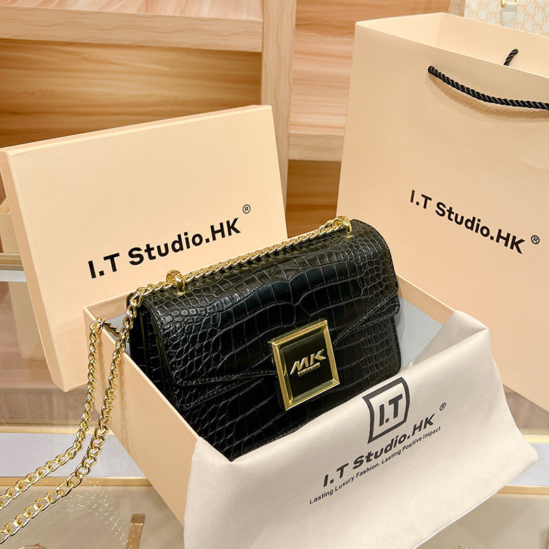 Women's Pretty Leather Chain Fashion Popular Shoulder Bags