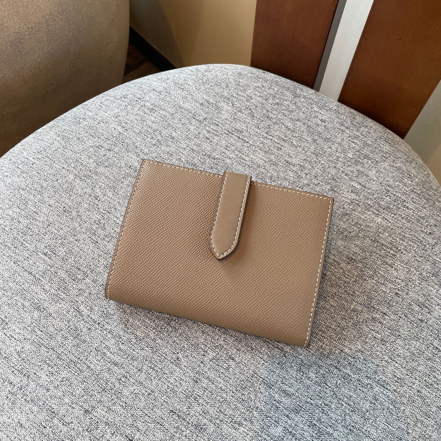 Cowhide Change Contrast Color Design Large Card Holder