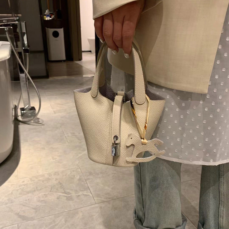 Women's Genuine Leather Vegetable Basket High-grade Design Handbags