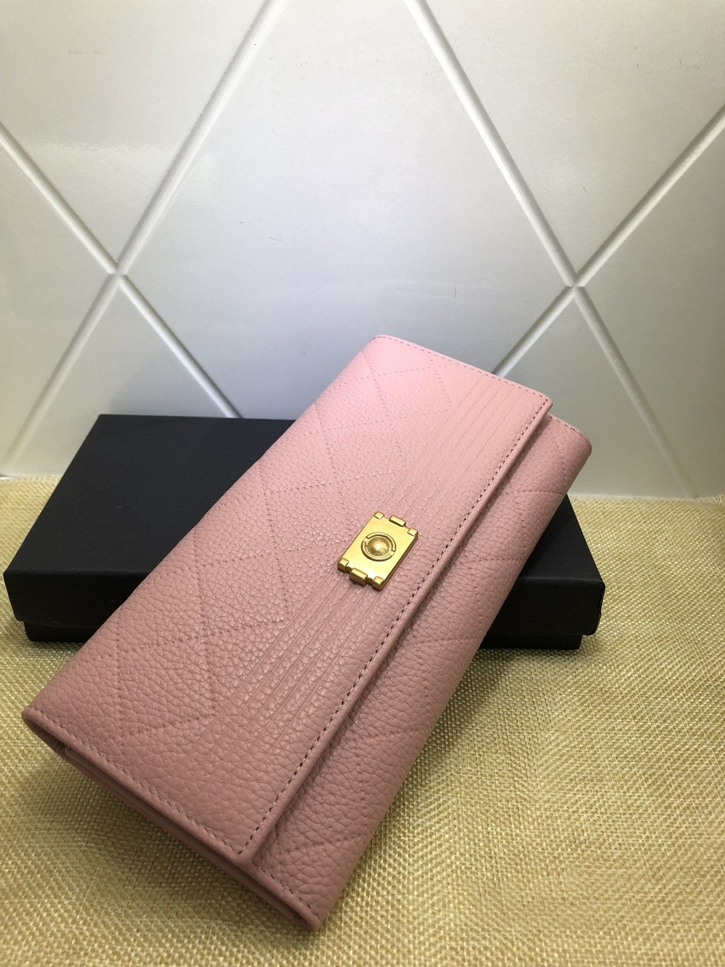 Women's Direct Wholesale Fashion Retro Long Genuine Leather Clutch Ladies Wallets