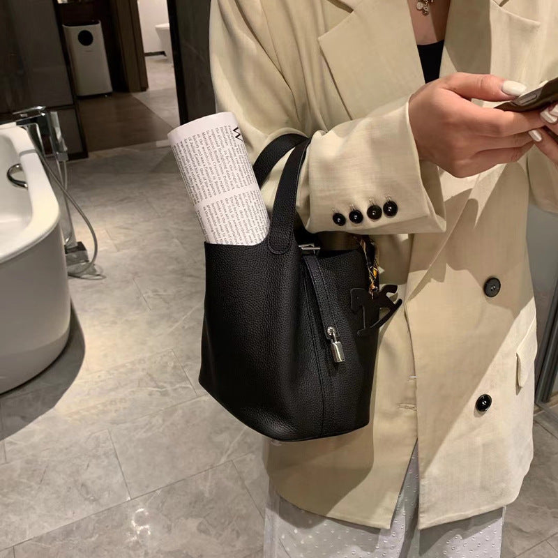 Women's Genuine Leather Vegetable Basket High-grade Design Handbags
