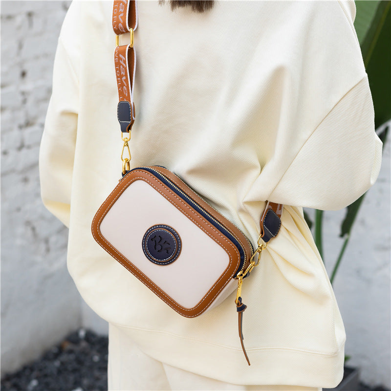 Women's Retro High-grade Wide Strap Fashion Texture Shoulder Bags