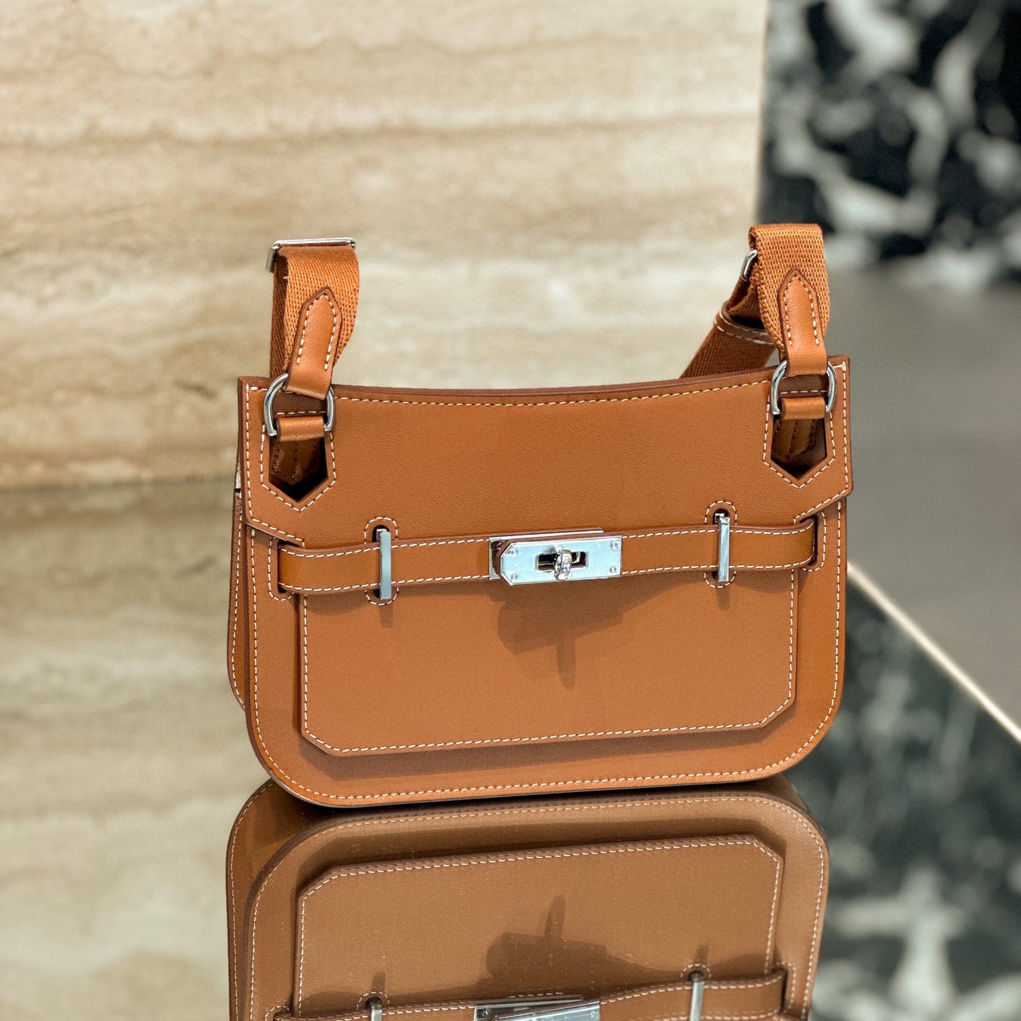 Women's Genuine Leather Gypsy Saddle Fashion Commuter Shoulder Bags