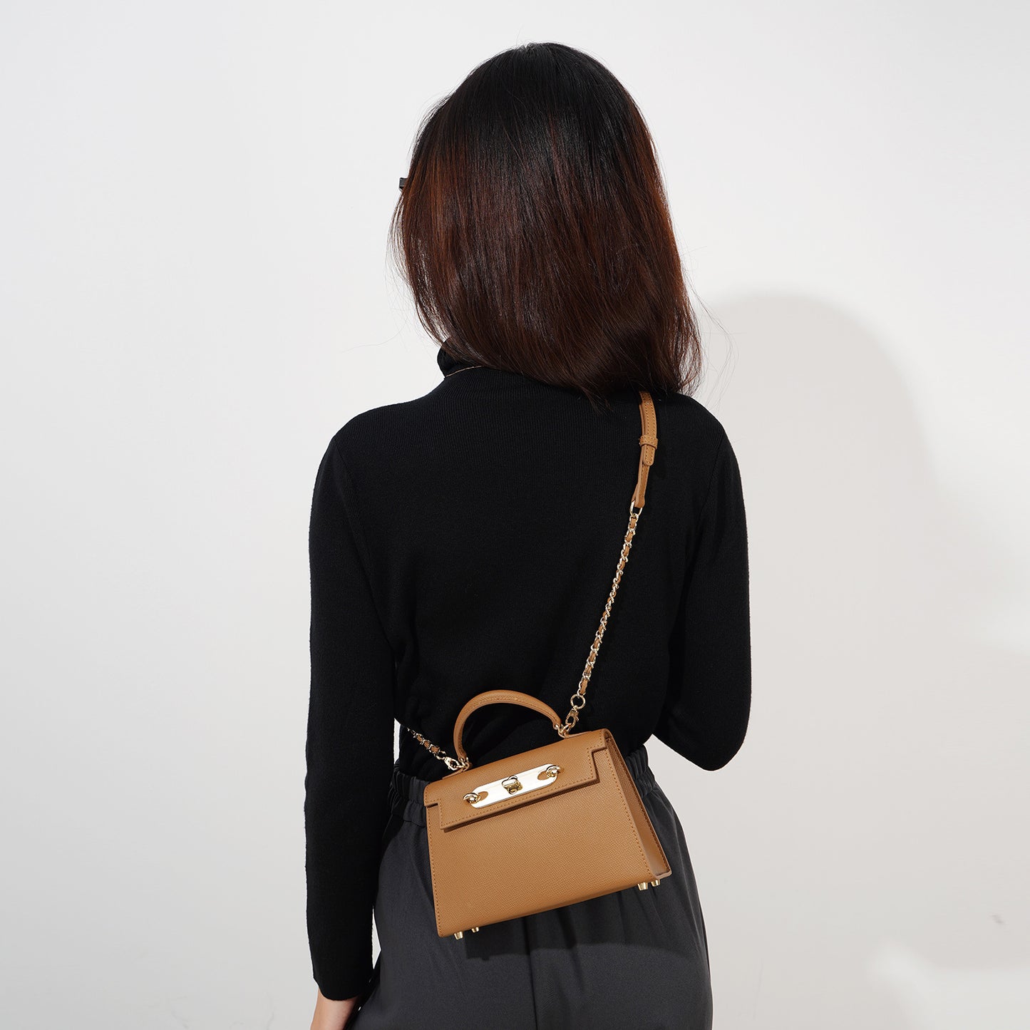 Women's Versatile Cowhide Kelly Chain Flap Commuter Crossbody Bags