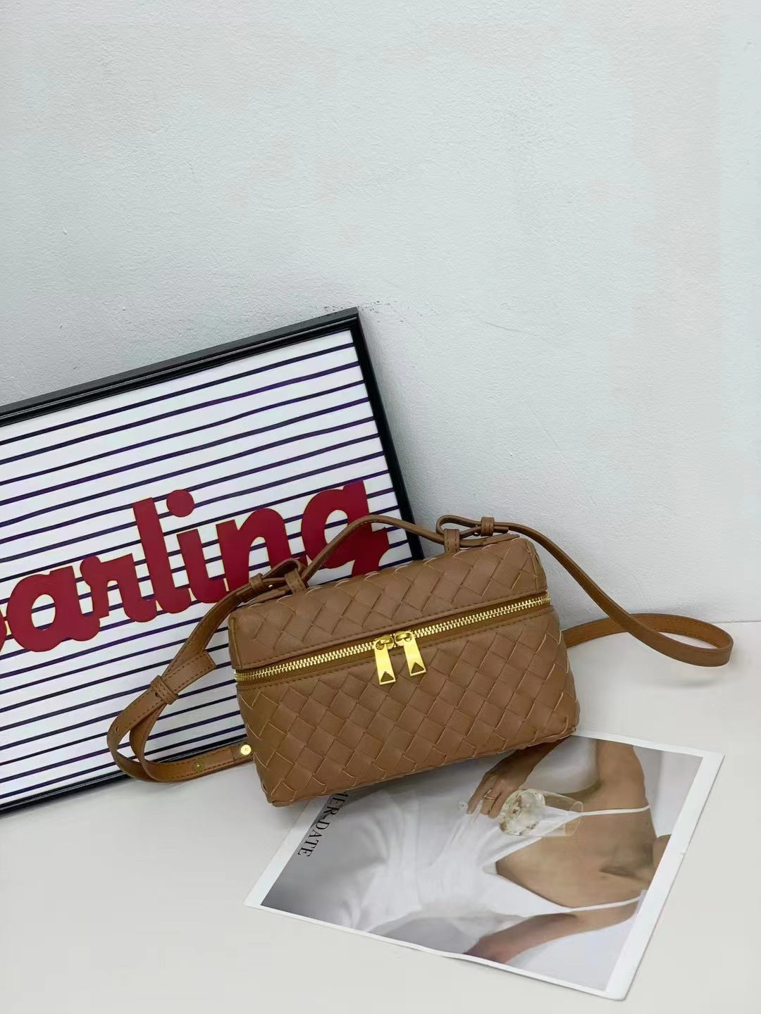 Women's Woven Lunch Box Genuine Leather Hand Bags