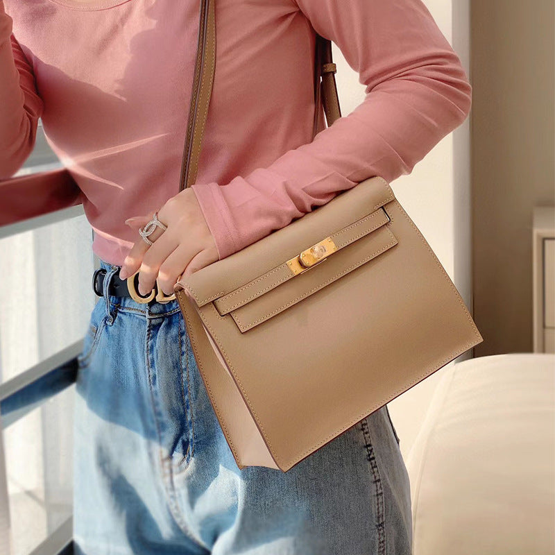 Women's Wax Line Kelly Dancing Leather Hand Shoulder Bags