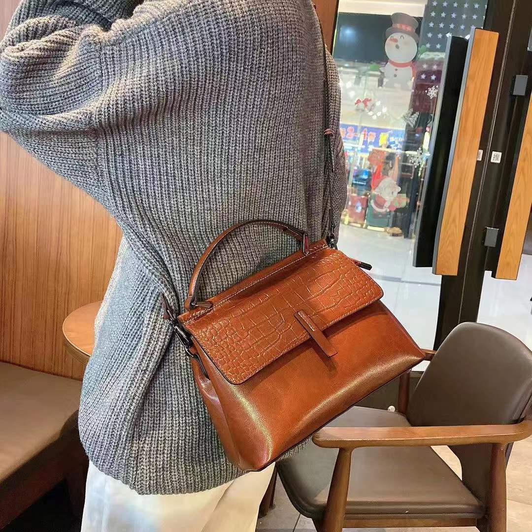 Women's Lady's Genuine Leather Crocodile Pattern Flap Bags