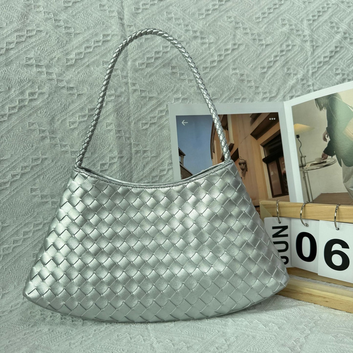 Women's Handmade Woven High-grade French Food Basket Shoulder Bags
