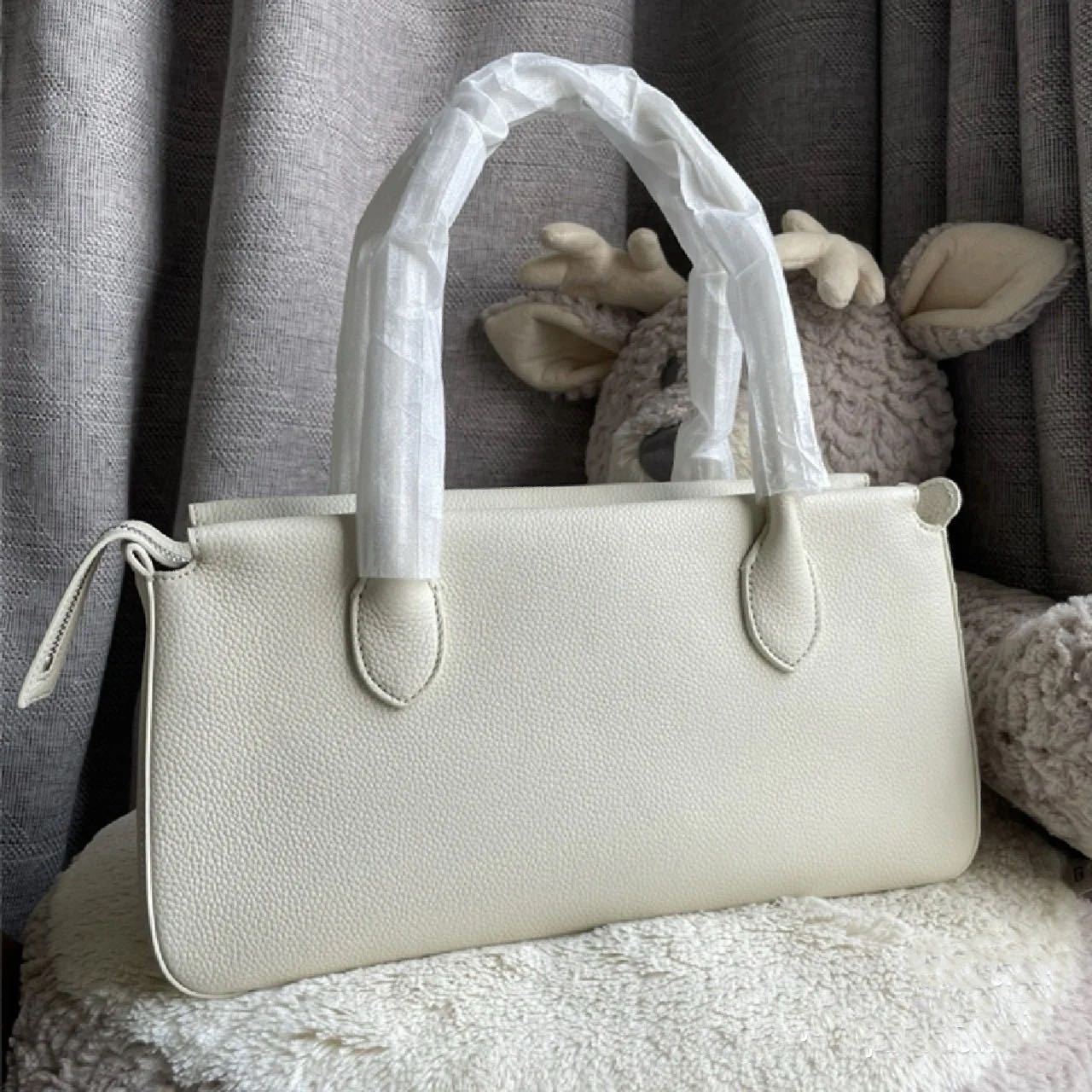 Women's Kendall Lychee Pattern Cowhide Rectangular Underarm Handbags