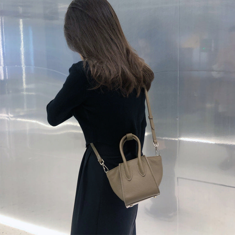 Women's Genuine Leather Fashion Wings Style Niche Shoulder Bags