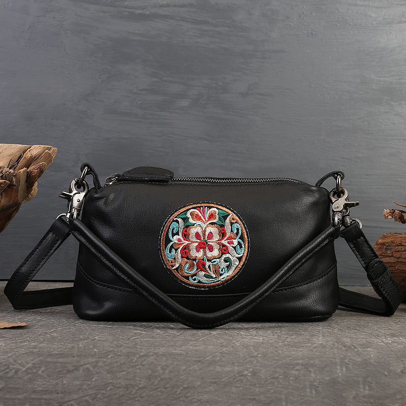 Women's Genuine Leather Large Capacity Pillow Retro Ethnic Handbags