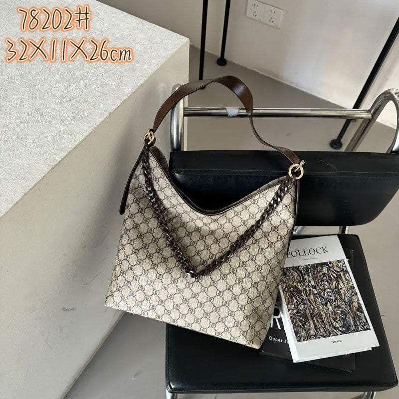 Women's Fashion Series Large Capacity Difference Saddle Shoulder Bags