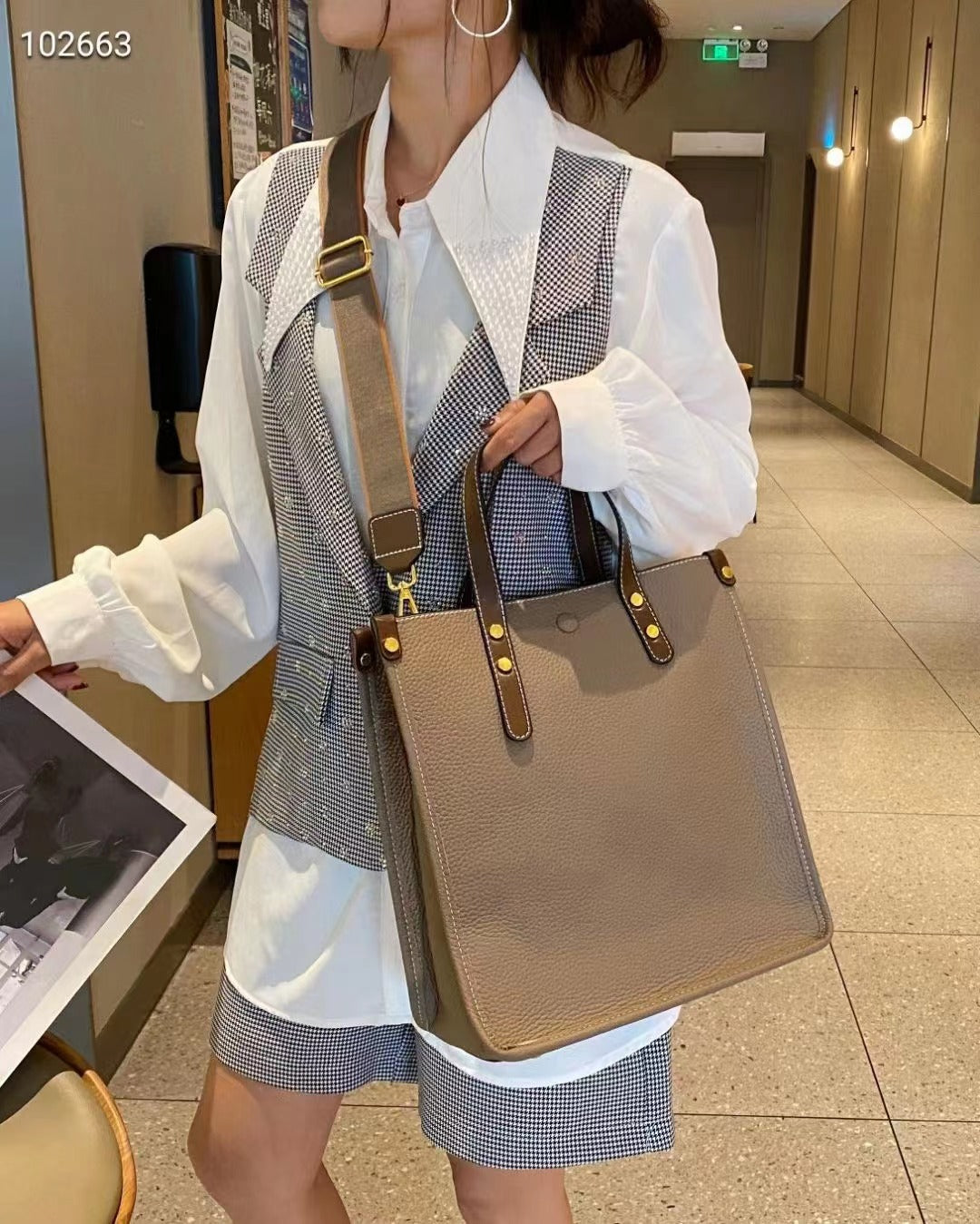 Women's Korean Style Portable Business Commute Versatile Simple Leather Shoulder Bags