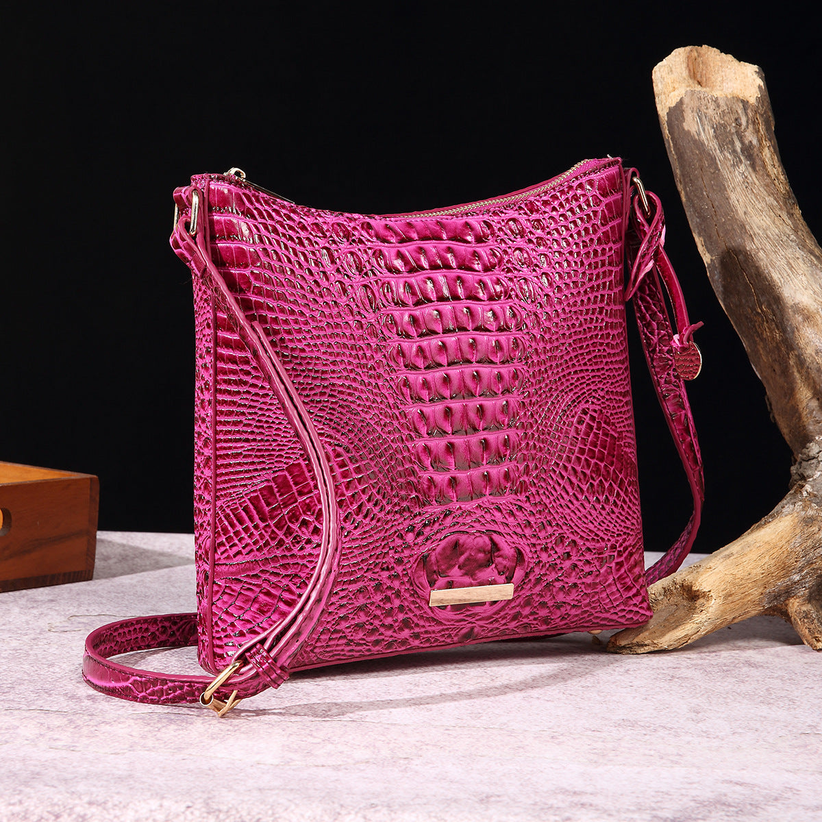 Women's Portable Retro Crocodile Pattern Brahmin Crossbody Bags