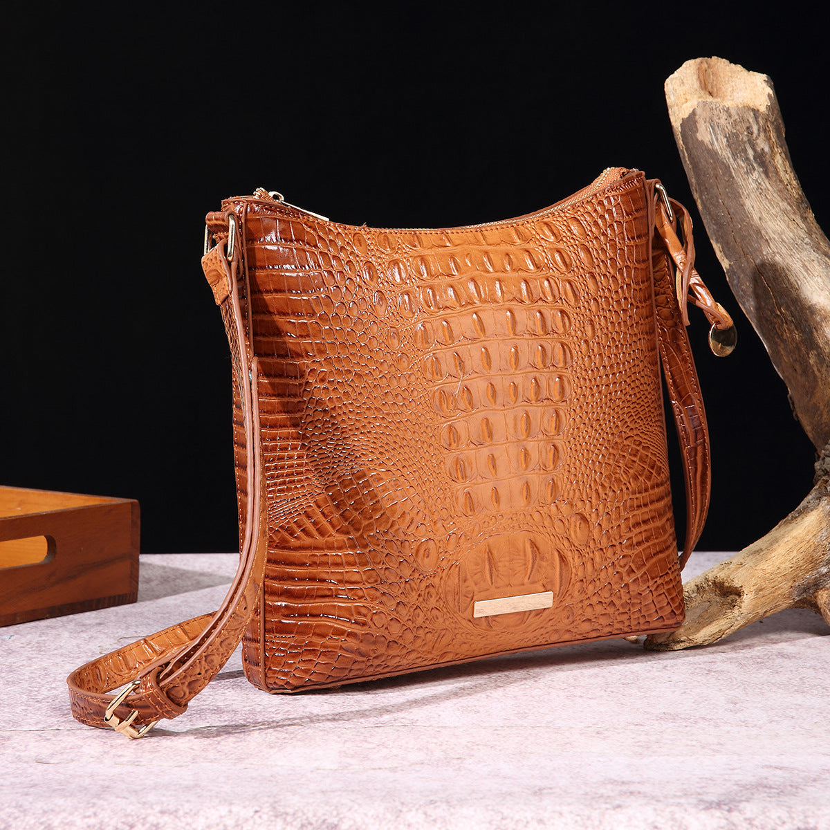 Women's Portable Retro Crocodile Pattern Brahmin Crossbody Bags