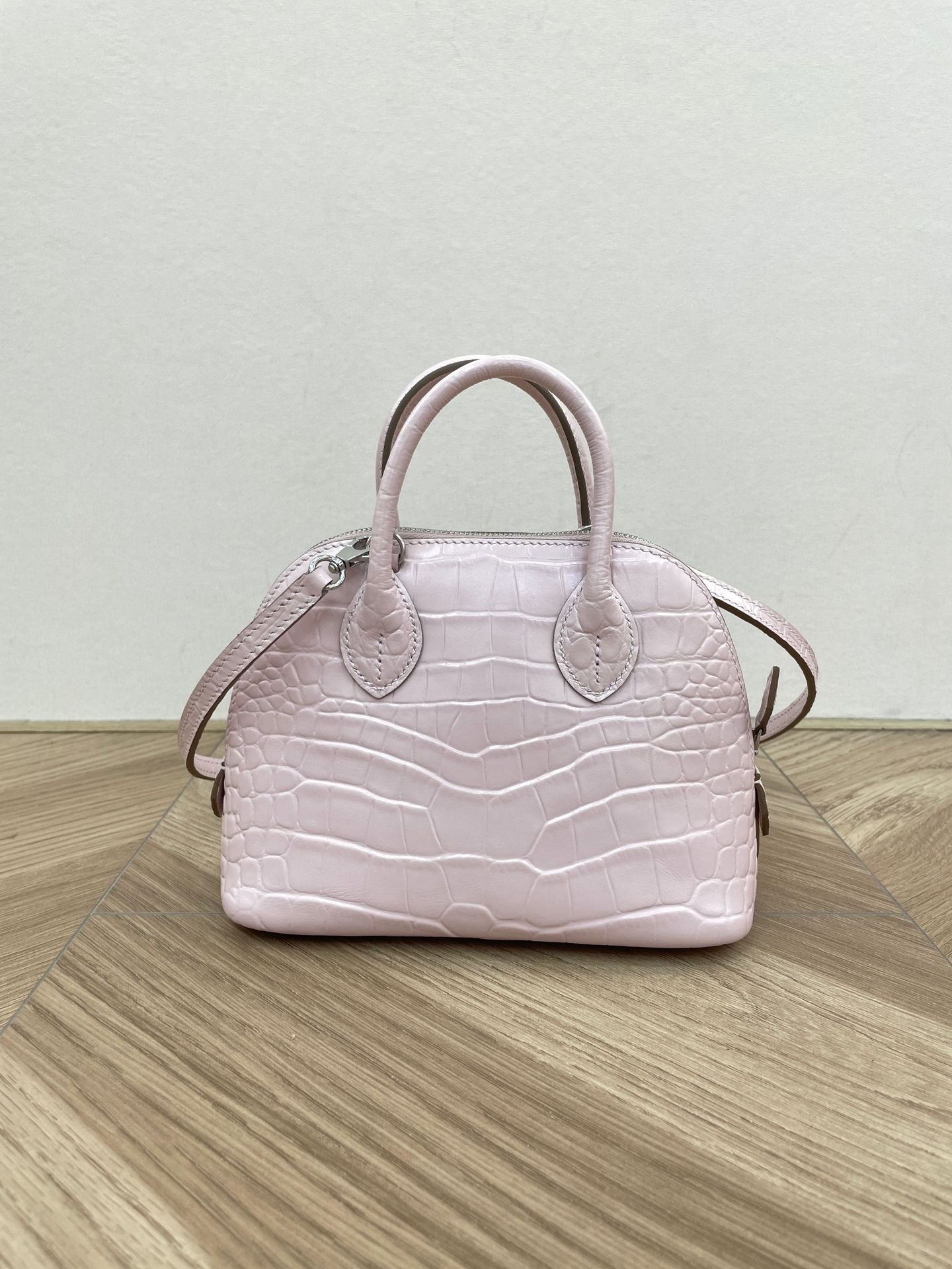 Women's Wax Line Top Layer Cowhide Bowling Crossbody Bags