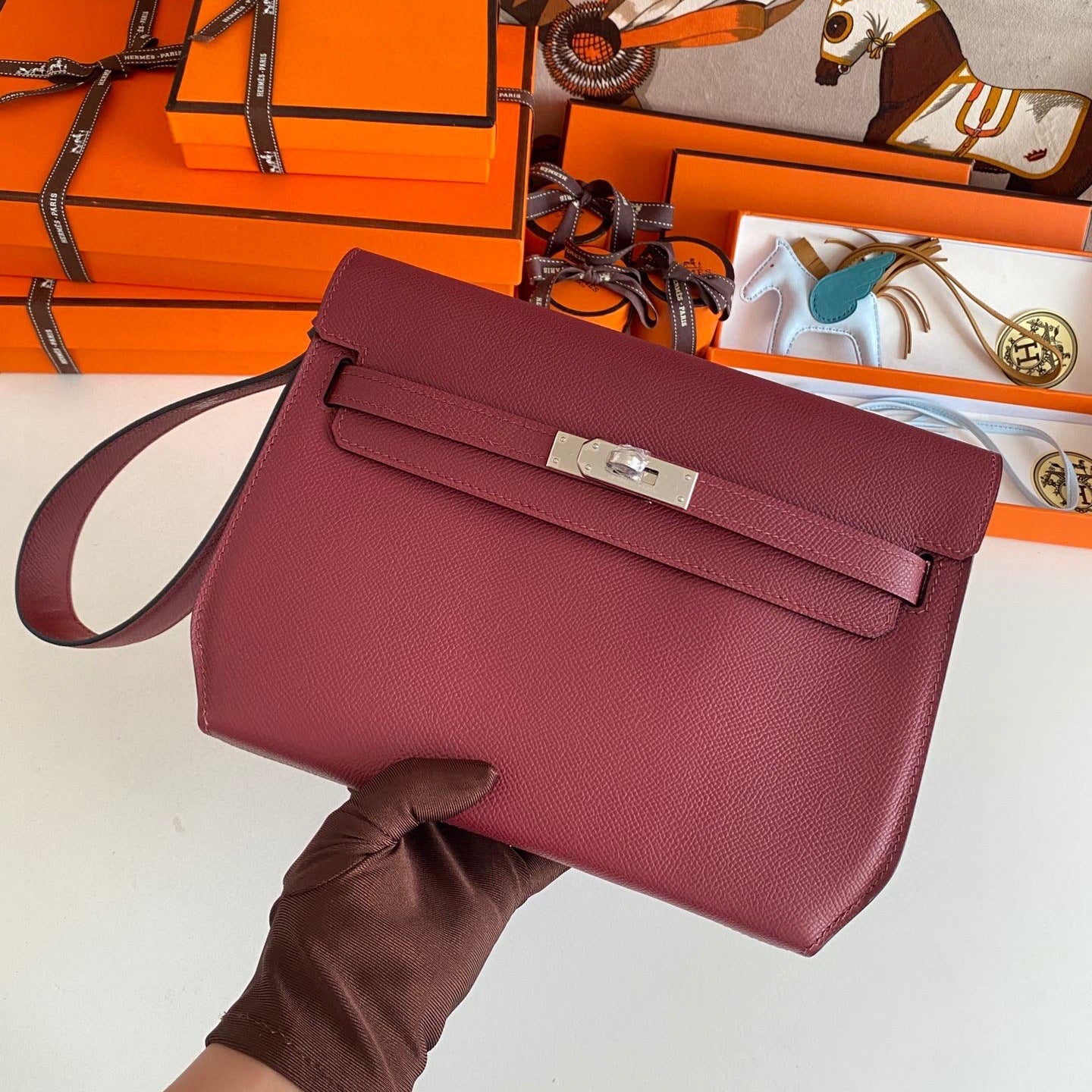 Leather Hand Palm Pattern Kelly Large Capacity Bags