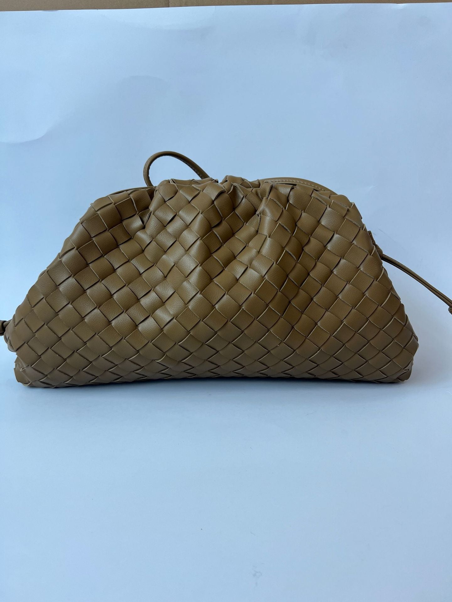 Large Size Cloud Woven Capacity Clip Crossbody Bags