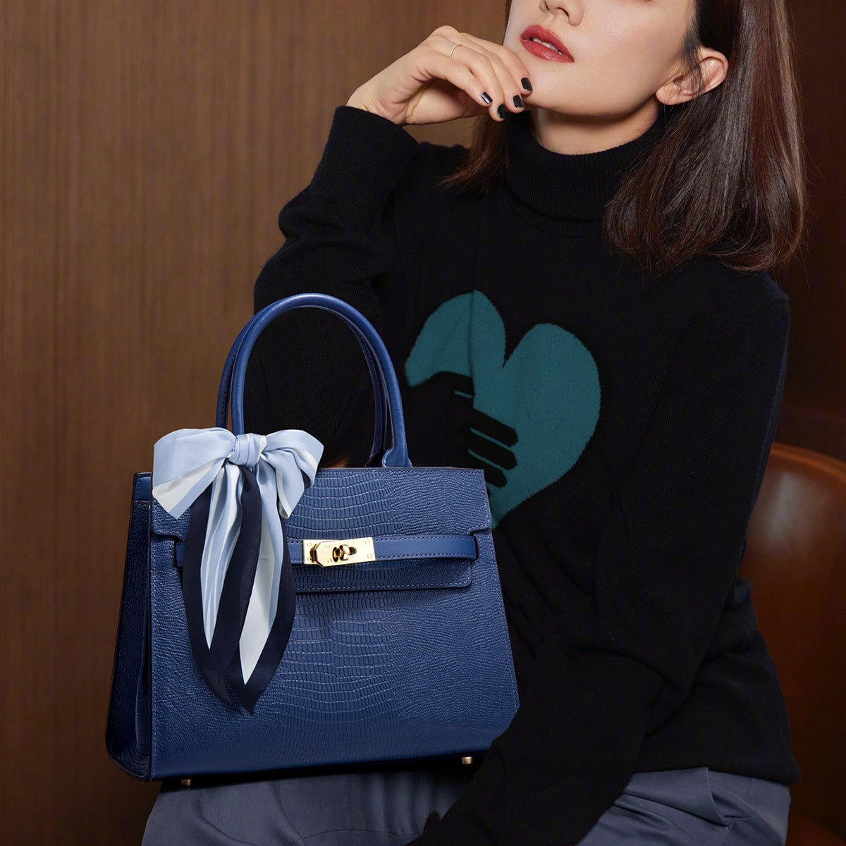 Women's High-grade Large Capacity Mom Trendy Light Bags