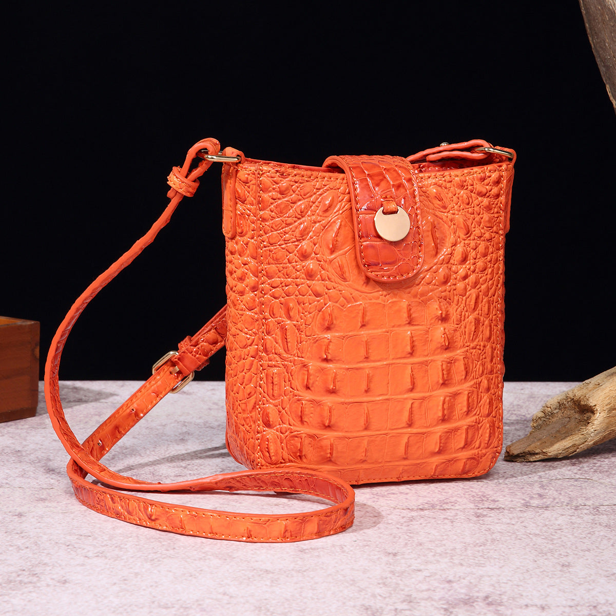 Vintage Cell Clutch Brahmin Crocodile Pattern Crossbody Bags