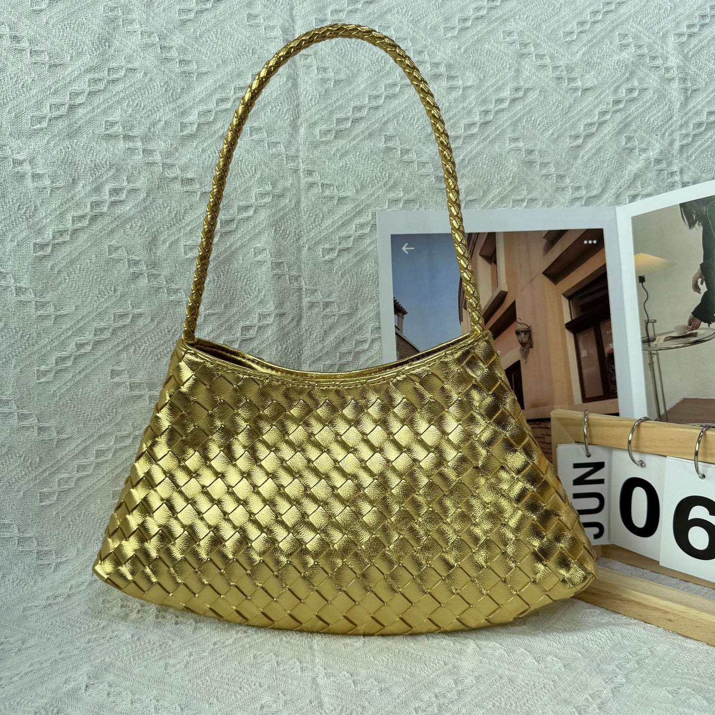 Women's Handmade Woven High-grade French Food Basket Shoulder Bags