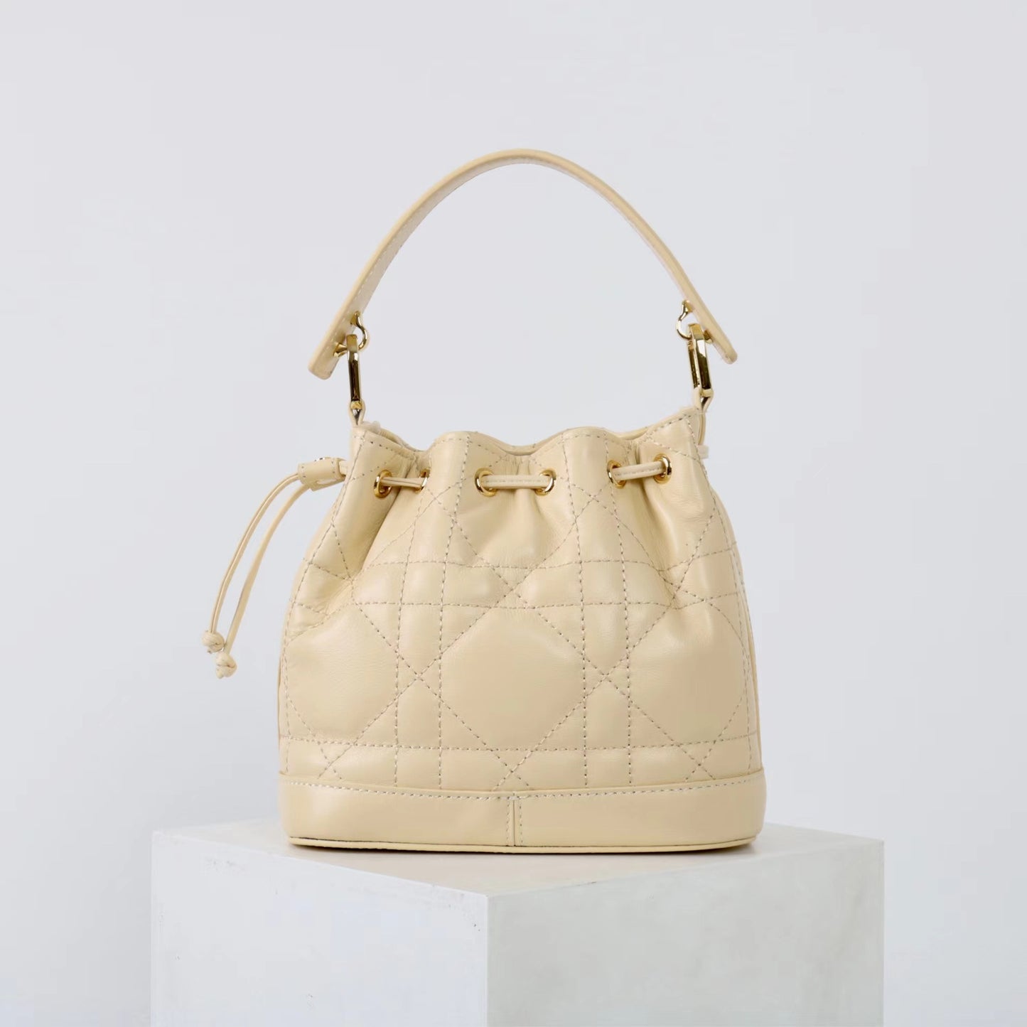 Classic Style Rhombus Chain Portable Mini Handbags